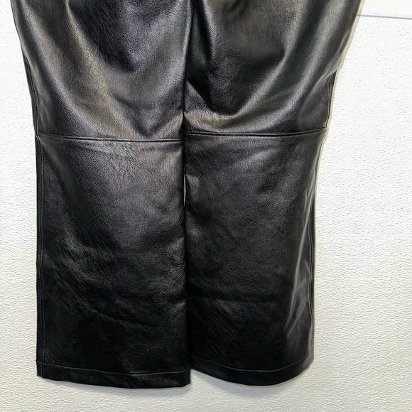 Spanx Pants Womens M Black Faux Leather Flare Leg Pull On Lined Stretch Shaping - Picture 12 of 16